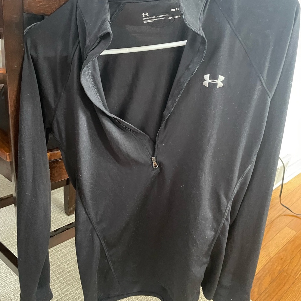 Under Armour Black HeatGear Pullover
